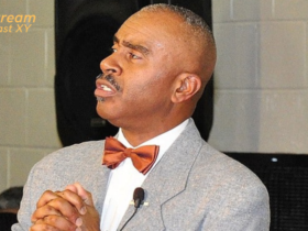 Gino Jennings Net Worth